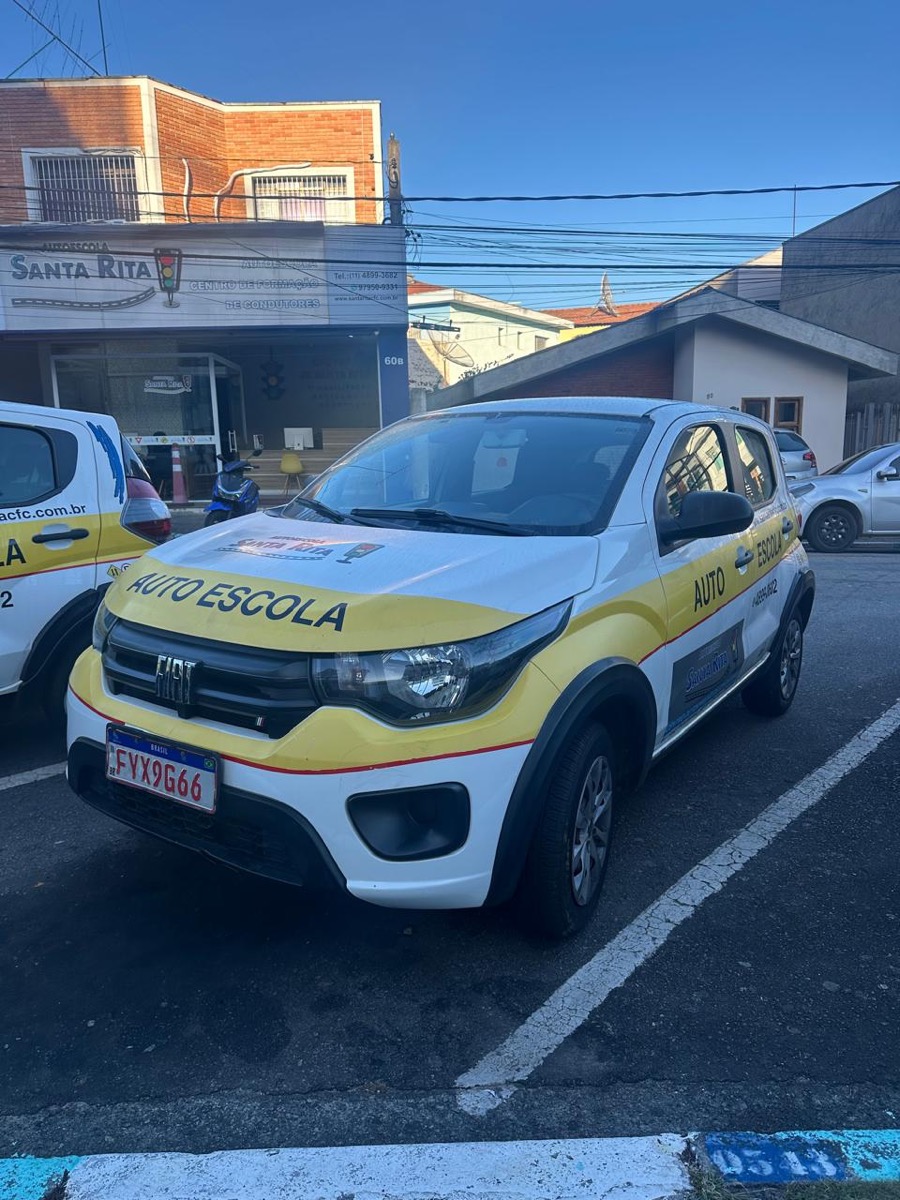 Fiat Mobi da Autoescola Santa Rita — Categoria B